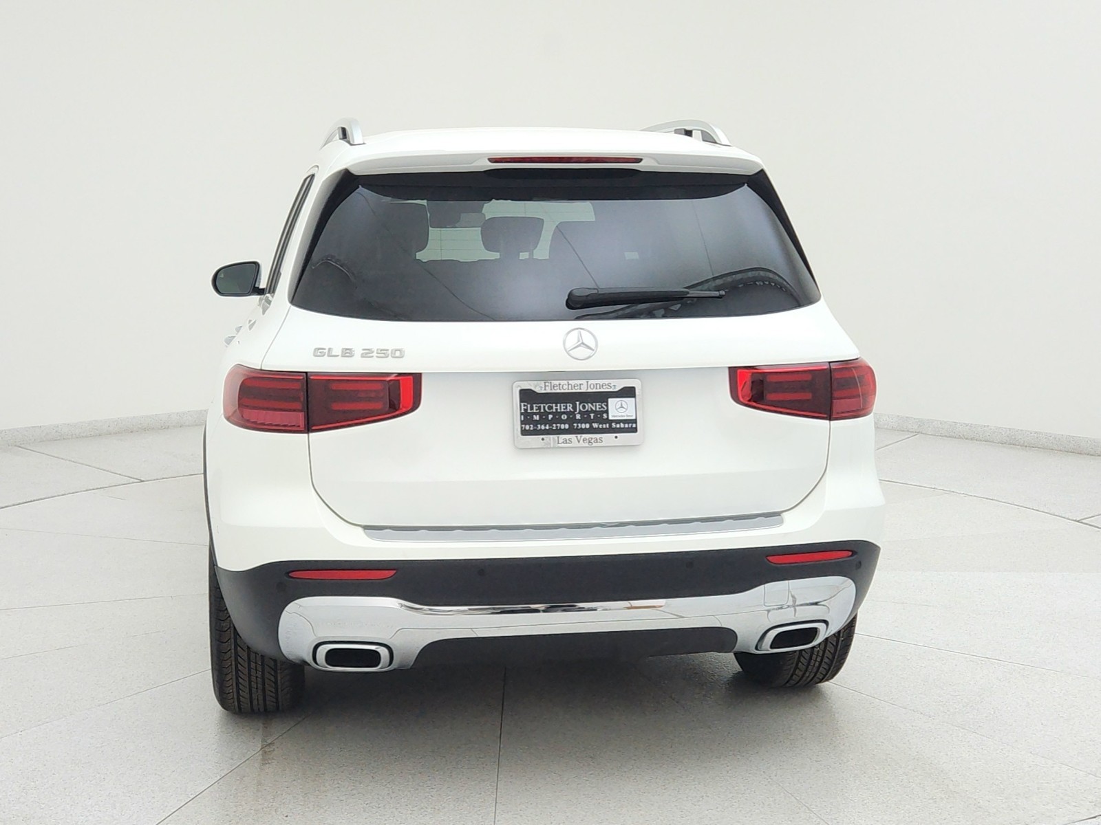 2025 Mercedes-Benz GLB 250 Image 8 of 21