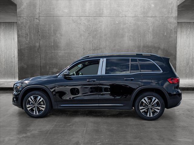 Vehicle image 5 of 17