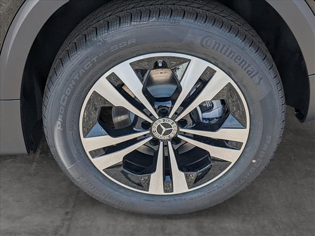 Vehicle image 9 of 17