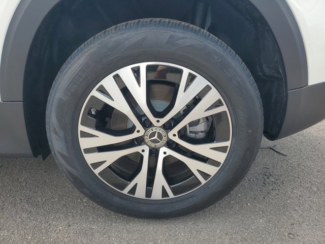 Vehicle image 6 of 35