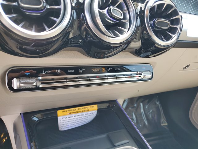 Vehicle image 28 of 35