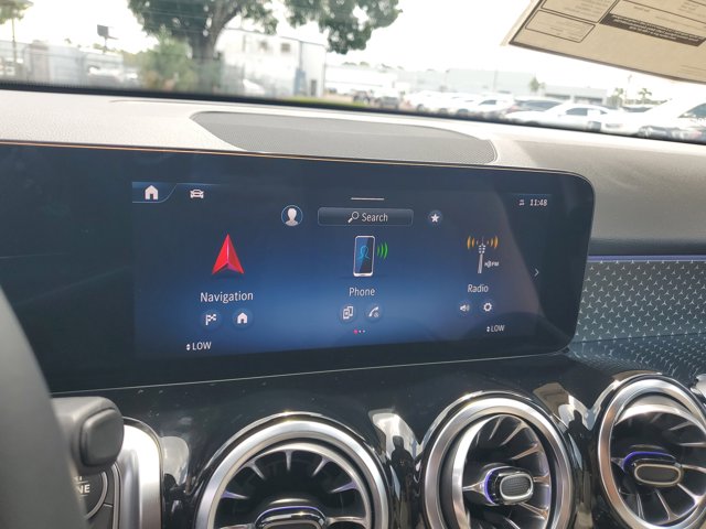 Vehicle image 27 of 35