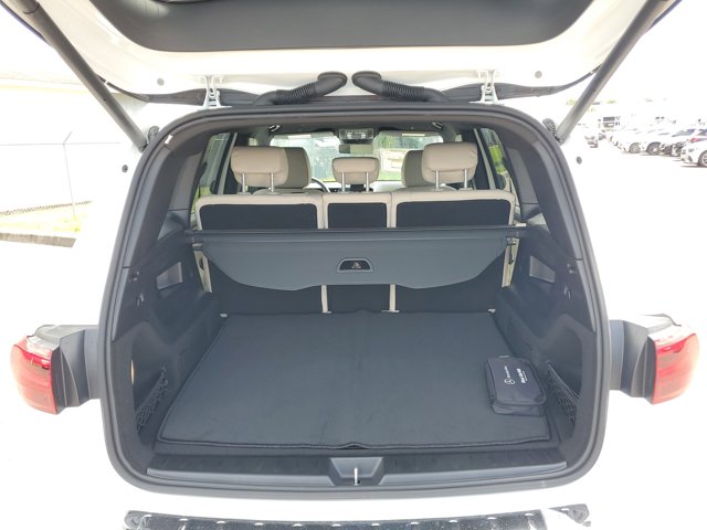 Vehicle image 7 of 35