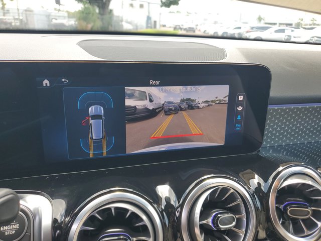 Vehicle image 26 of 35