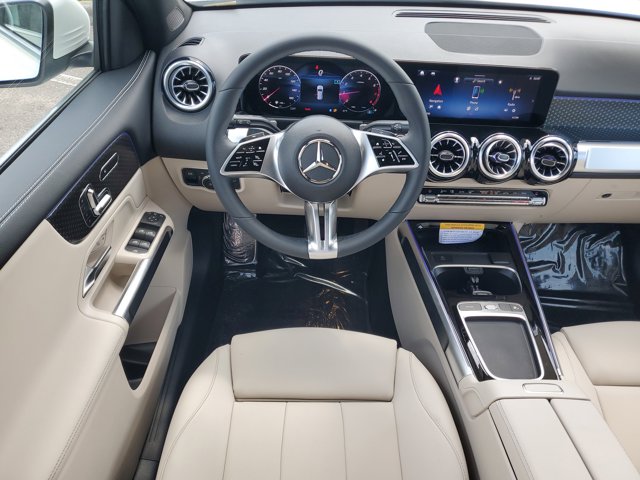Vehicle image 14 of 35