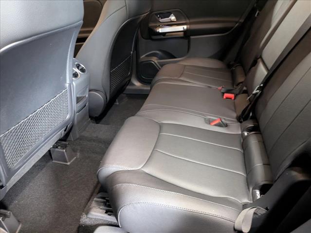 2025 Mercedes-Benz GLB 250 Image 9 of 16