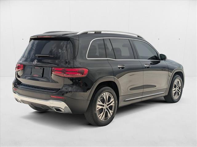 2025 Mercedes-Benz GLB 250 Image 3 of 16