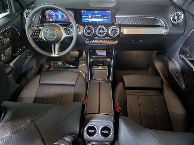 2025 Mercedes-Benz GLB 250 Image 16 of 16