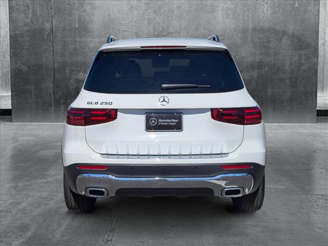 Vehicle image 7 of 16