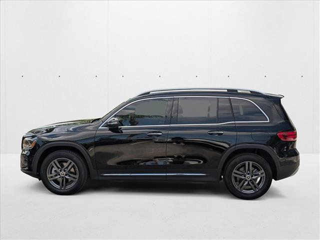 2025 Mercedes-Benz GLB 250 Image 9 of 24