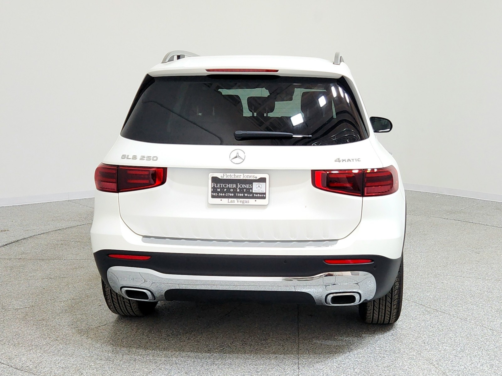 2025 Mercedes-Benz GLB 250 Image 8 of 21