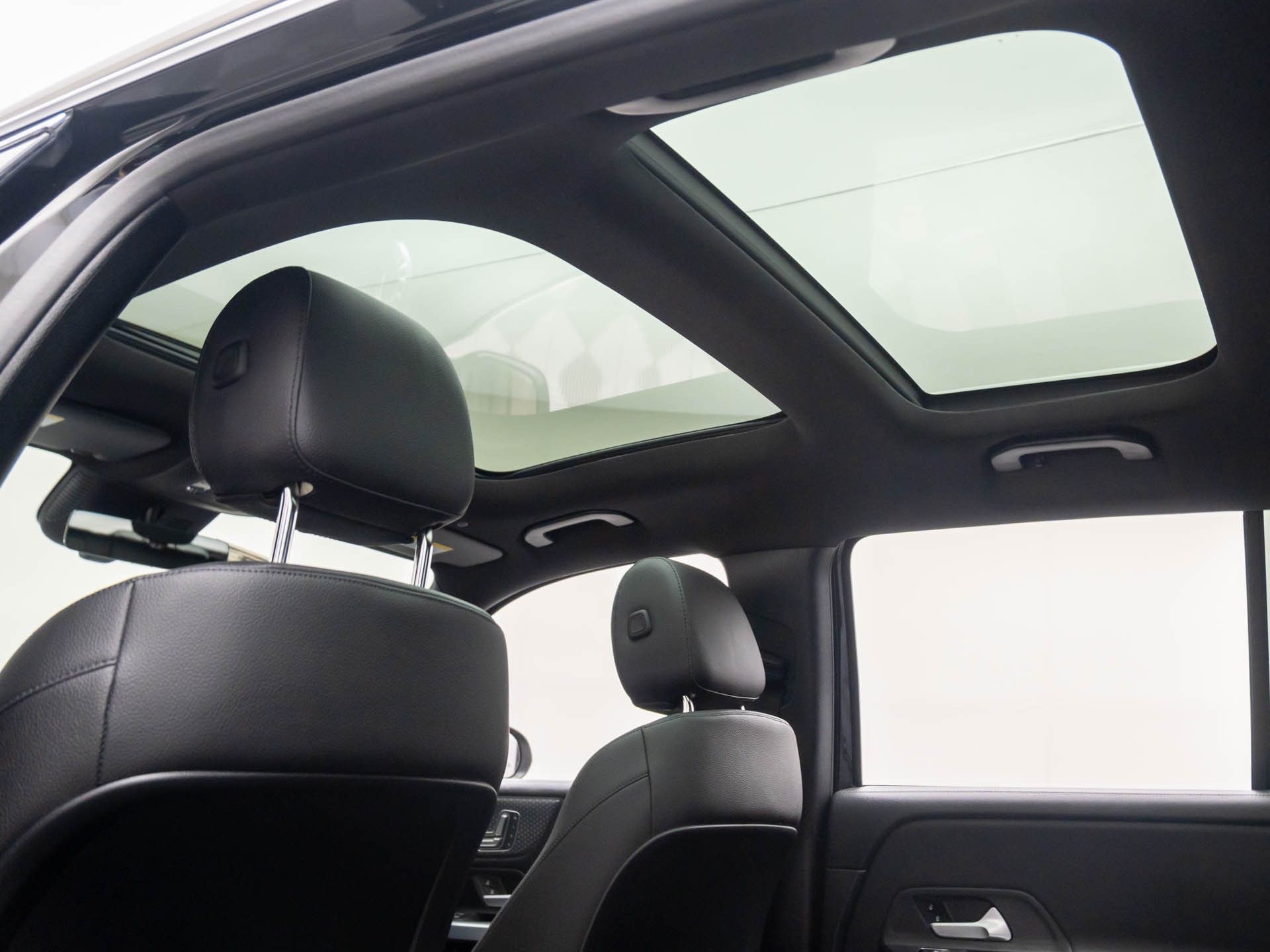 2025 Mercedes-Benz GLB 250 Image 29 of 36