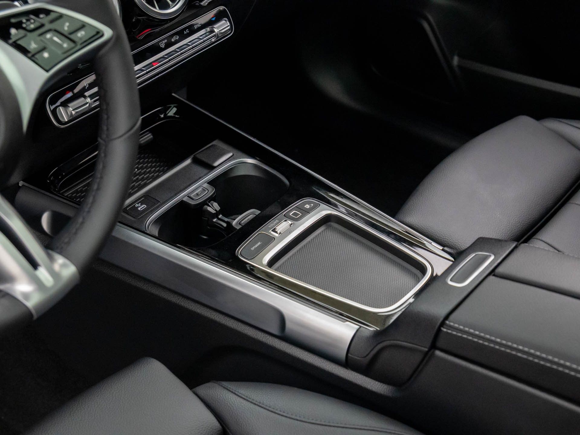 2025 Mercedes-Benz GLB 250 Image 21 of 36