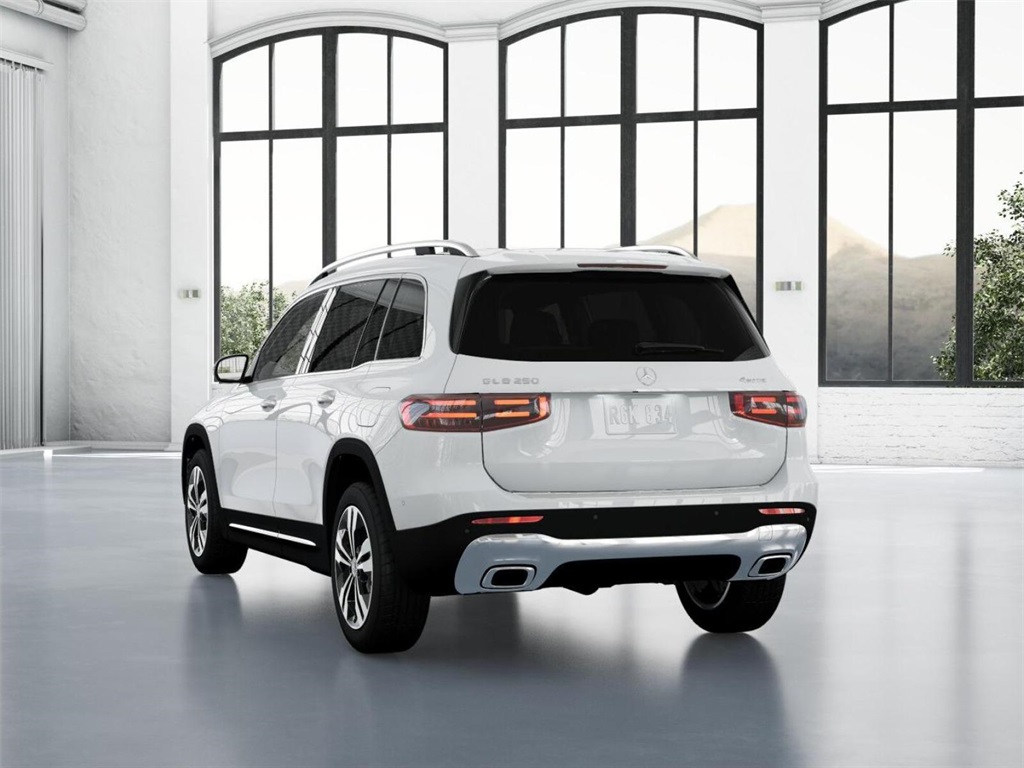 Vehicle image 32 of 42
