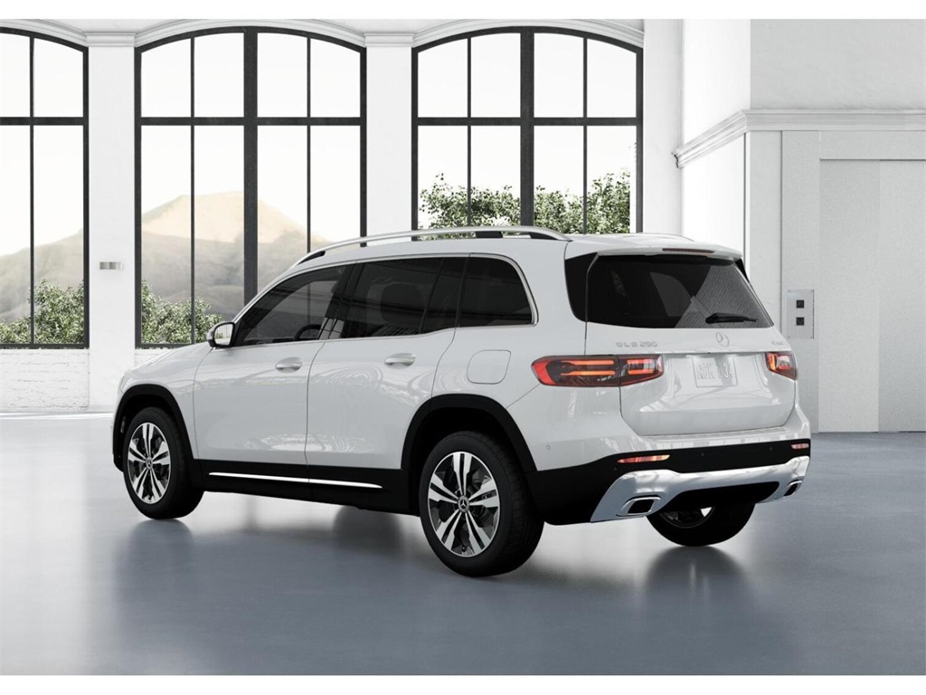 Vehicle image 31 of 42