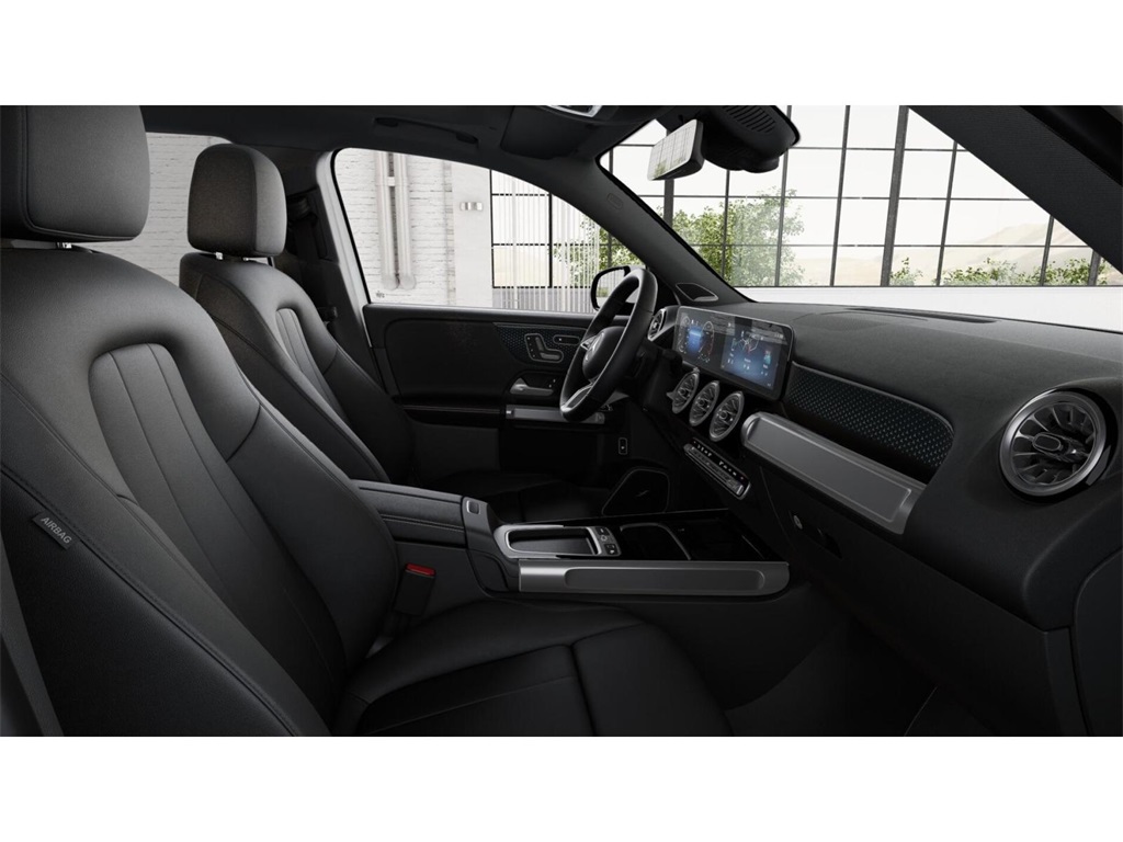 Vehicle image 40 of 42