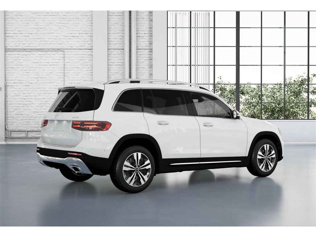 Vehicle image 22 of 42