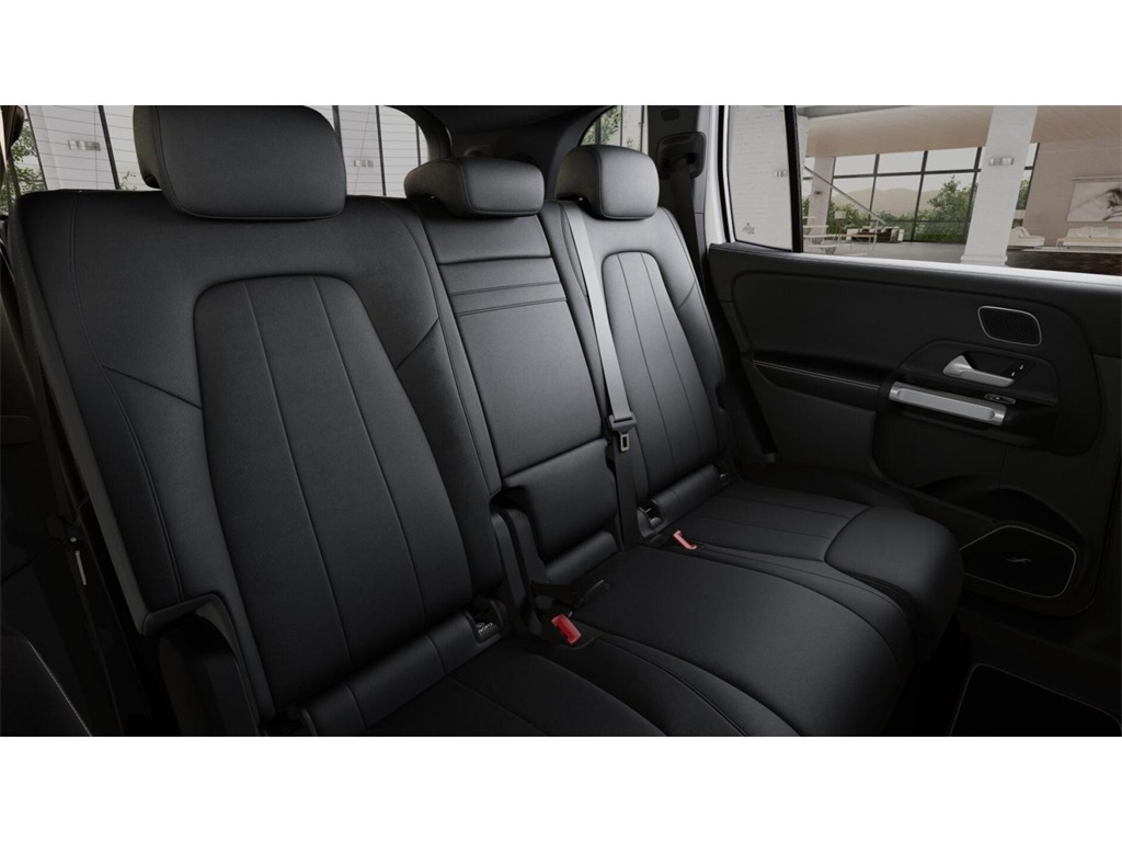Vehicle image 41 of 42