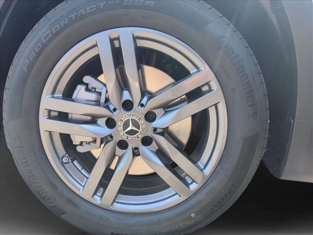 2025 Mercedes-Benz GLB 250 Image 10 of 22