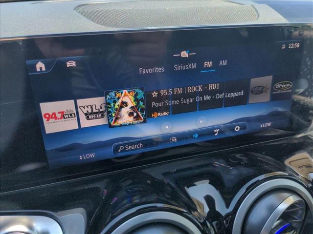 2025 Mercedes-Benz GLB 250 Image 17 of 22