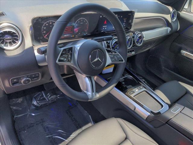 2025 Mercedes-Benz GLB 250 Image 15 of 22
