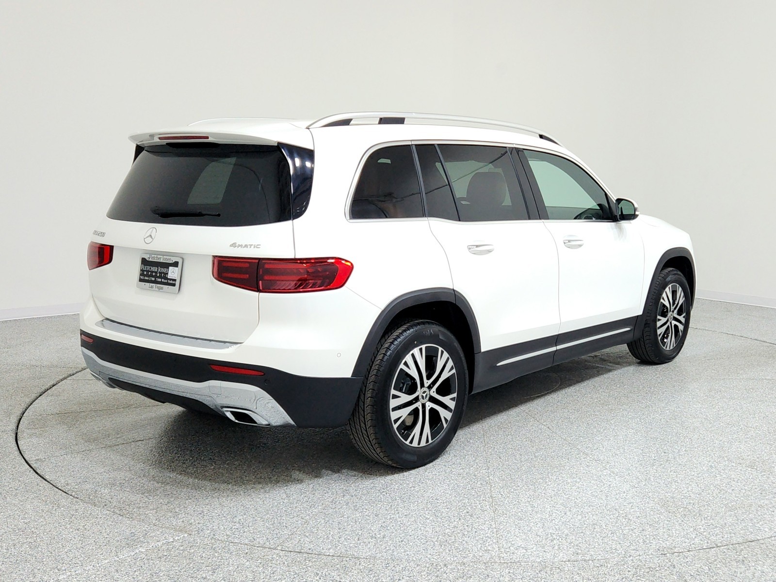 2025 Mercedes-Benz GLB 250 Image 6 of 21