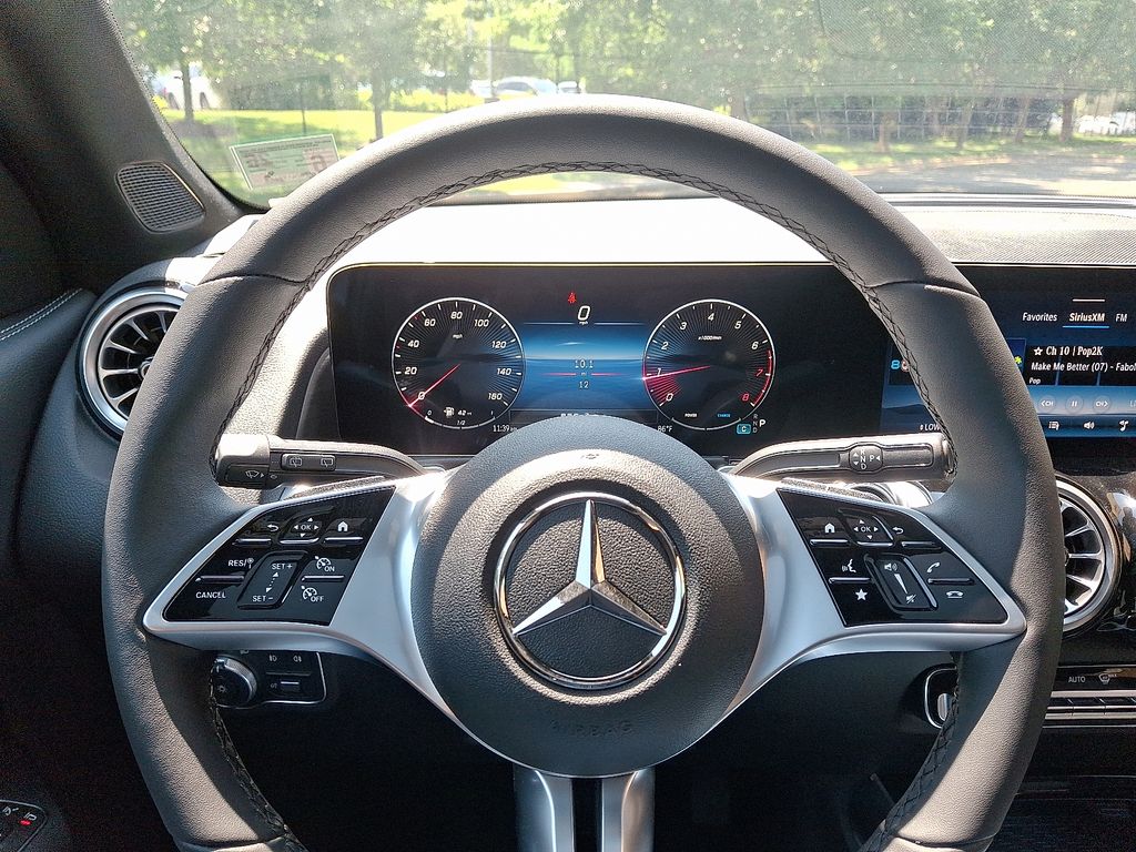 Vehicle image 9 of 21