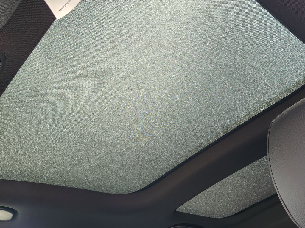 2025 Mercedes-Benz GLB 250 Image 23 of 31