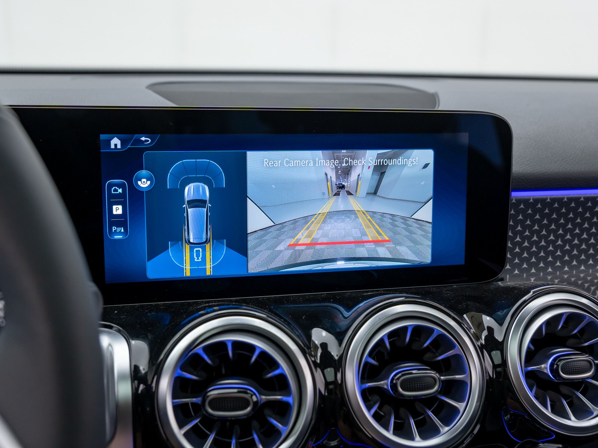 2025 Mercedes-Benz GLB 250 Image 22 of 38