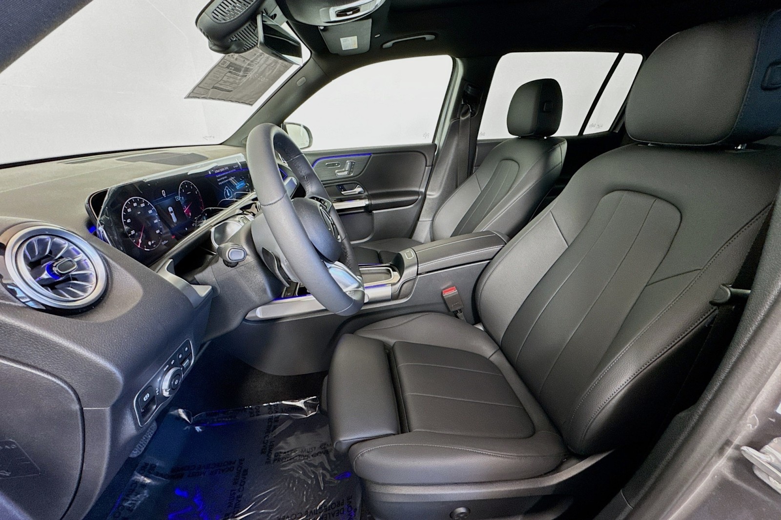 Vehicle image 18 of 30