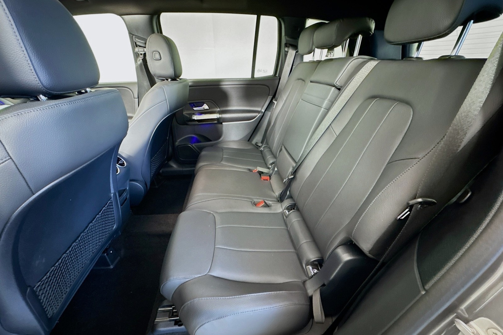 Vehicle image 22 of 30