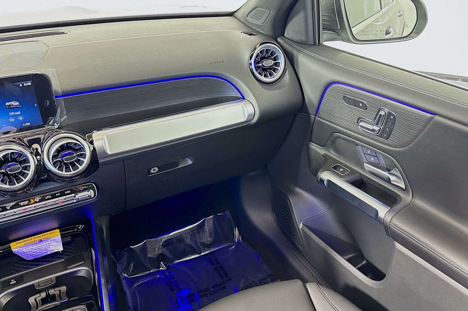 Vehicle image 21 of 30