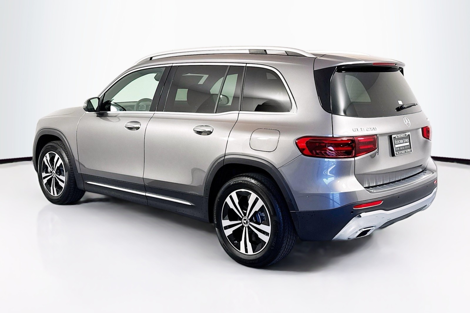 Vehicle image 7 of 30