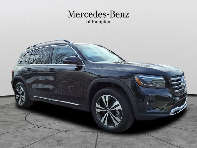 2025 Mercedes-Benz GLB 250 Image 2 of 26