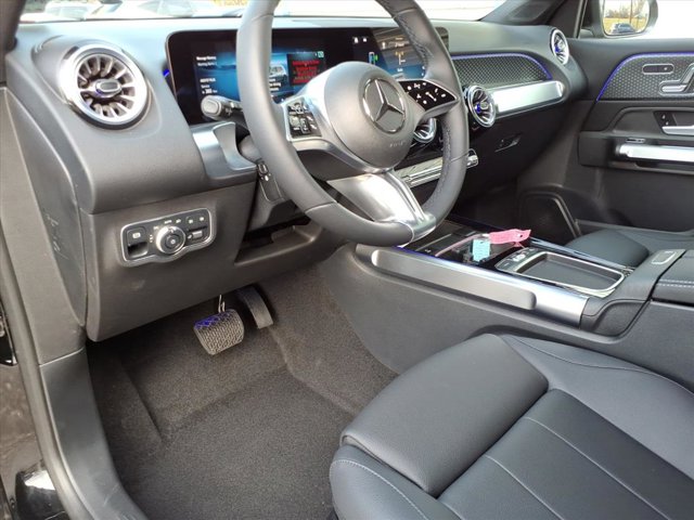 2025 Mercedes-Benz GLB 250 Image 9 of 26