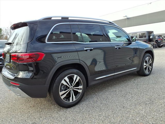 2025 Mercedes-Benz GLB 250 Image 4 of 26