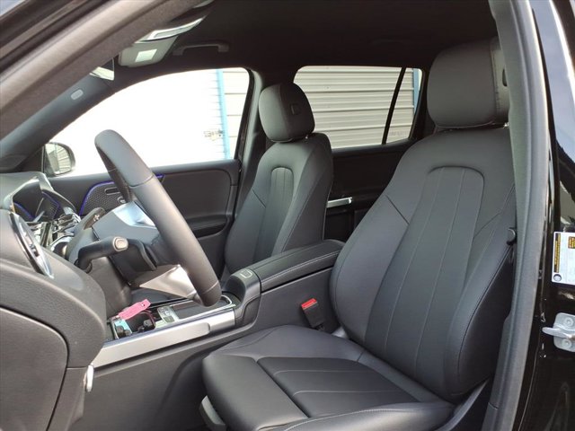 2025 Mercedes-Benz GLB 250 Image 7 of 26