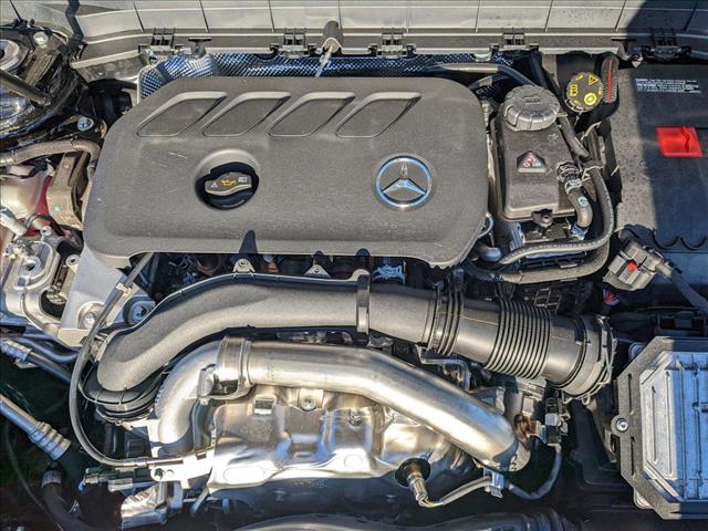 Vehicle image 15 of 17