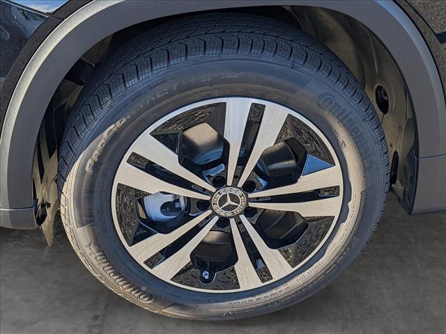 Vehicle image 9 of 17