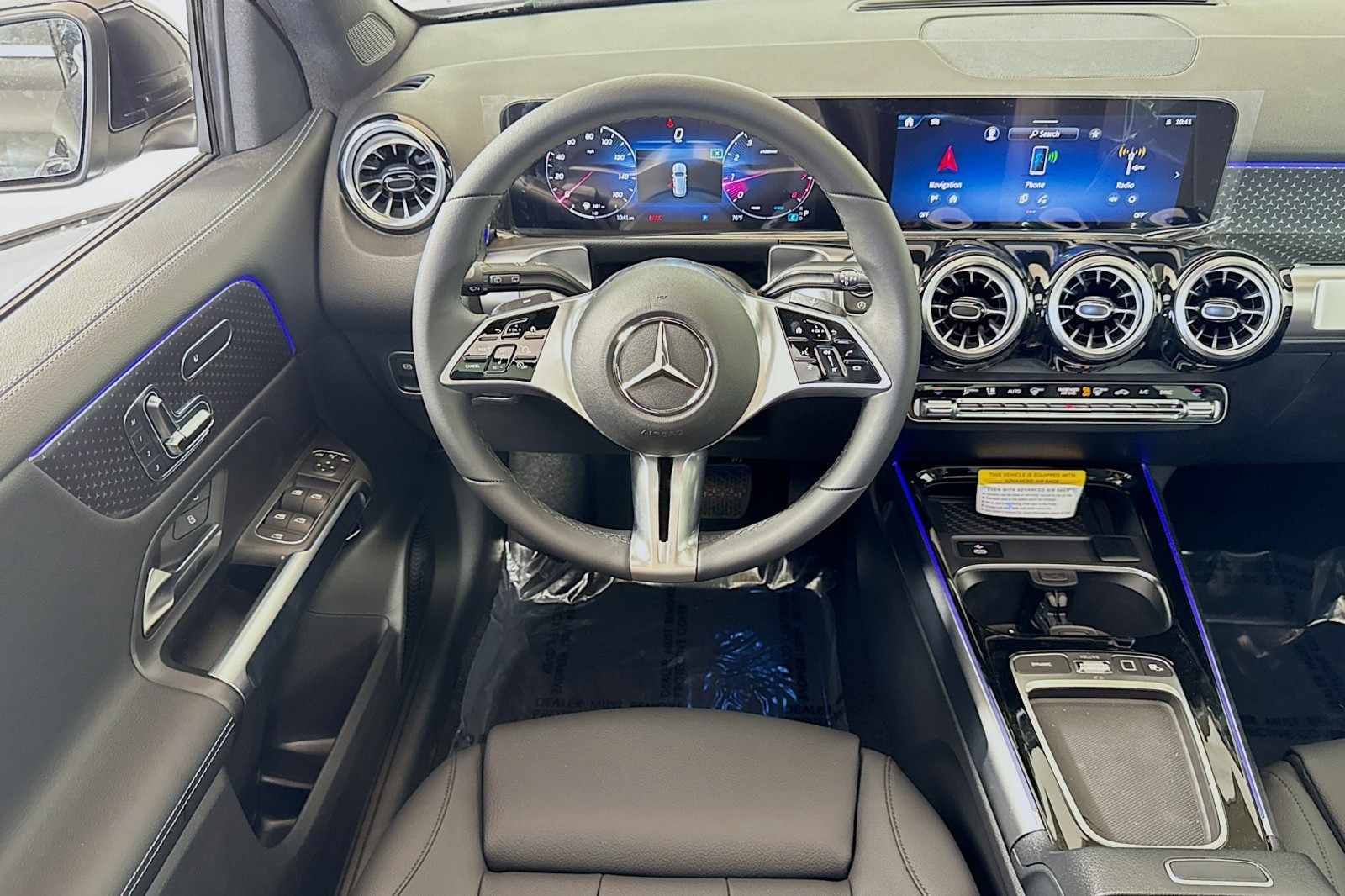 Vehicle image 20 of 29