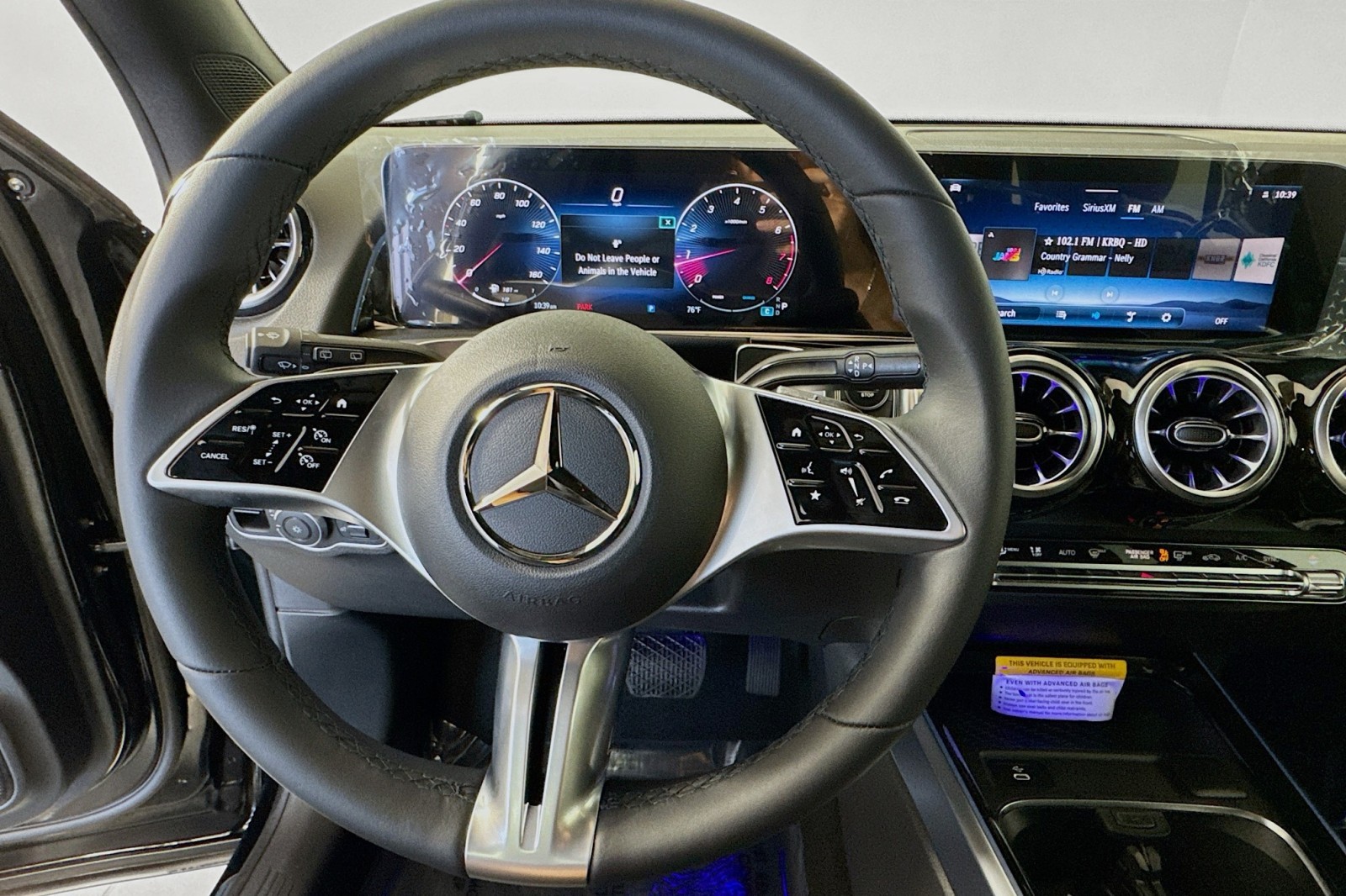 Vehicle image 11 of 29