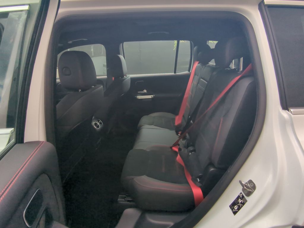 2025 Mercedes-Benz GLB AMG 35 Image 9 of 25