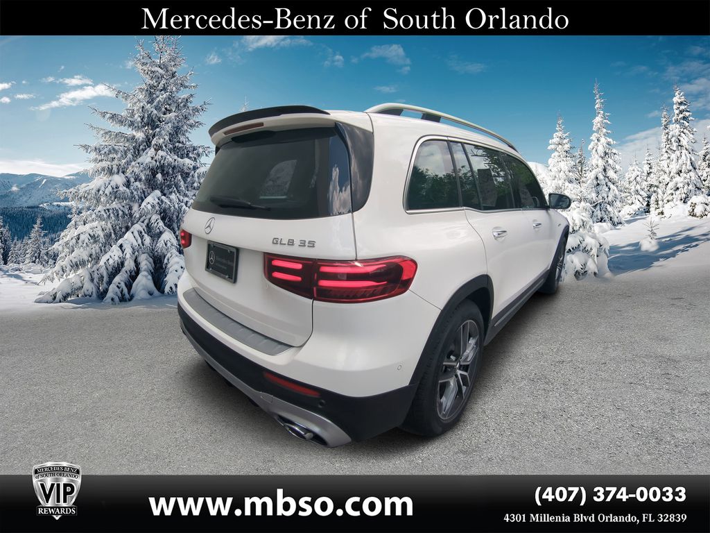 2025 Mercedes-Benz GLB AMG 35 Image 4 of 25