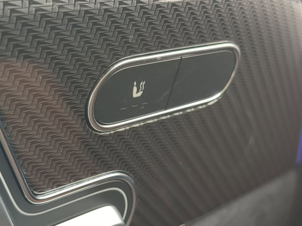 2025 Mercedes-Benz GLB AMG 35 Image 20 of 25