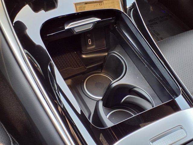 Vehicle image 10 of 25