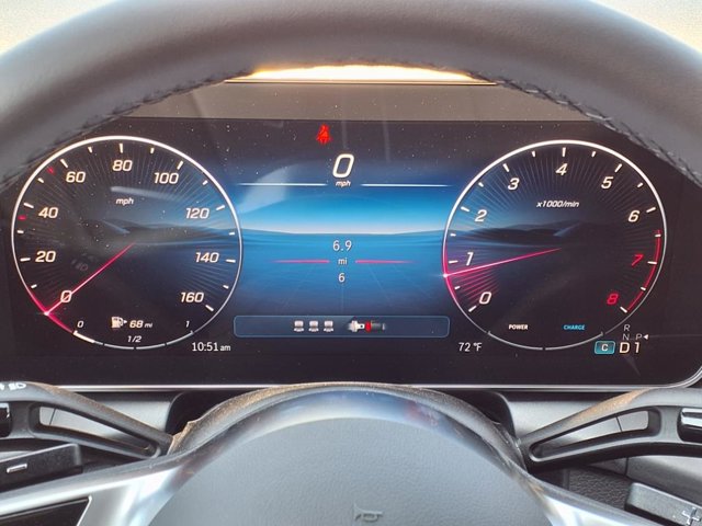 Vehicle image 13 of 25