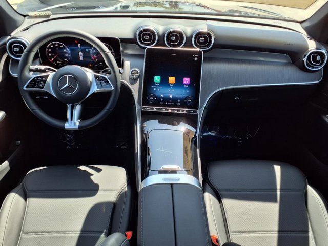 Vehicle image 7 of 25