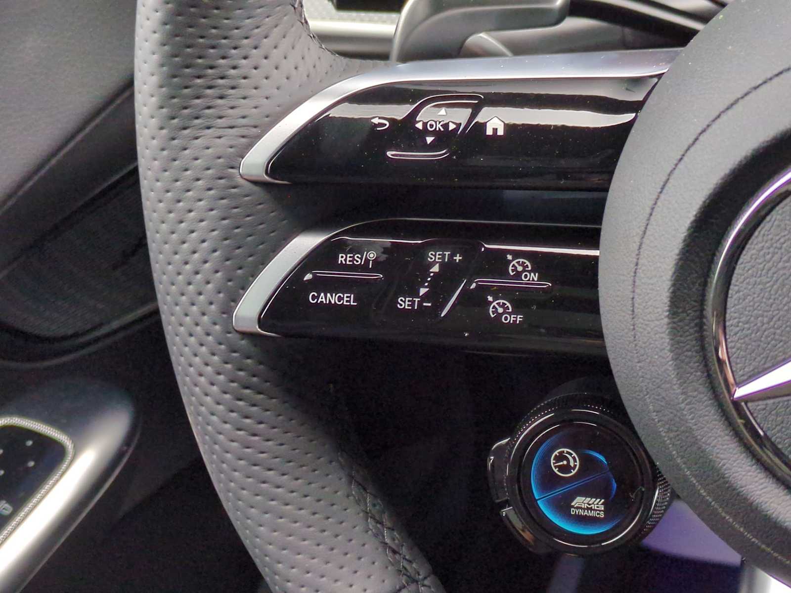 Vehicle image 28 of 36