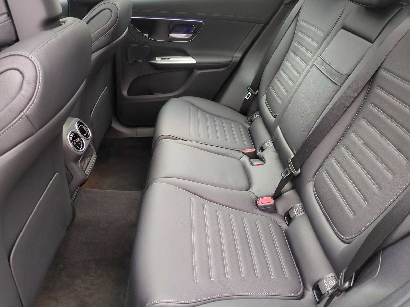Vehicle image 13 of 36