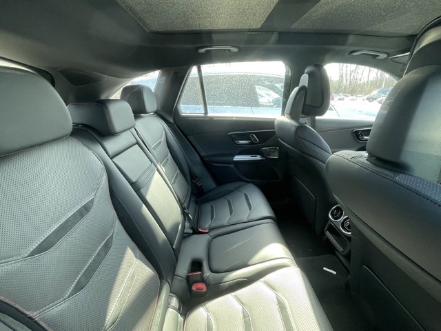 2025 Mercedes-Benz GLC AMG GLC 63 S E Performance Image 7 of 10